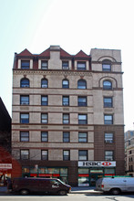 Summit Apartments in New York, NY - Building Photo - Building Photo