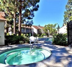 10551 Lakeside Dr South Unit J, Unit Lakeside Dr CONDO in Garden Grove, CA - Building Photo - Building Photo