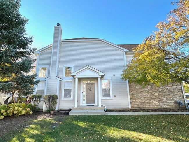 2955 Talaga Dr in Algonquin, IL - Building Photo - Building Photo