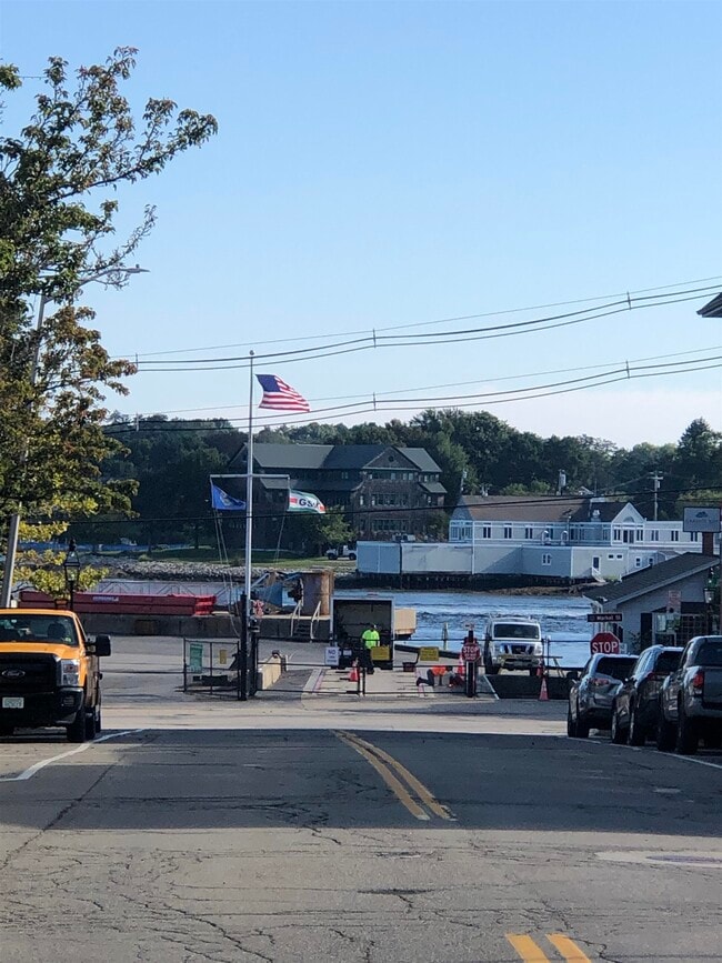 59 Deer St in Portsmouth, NH - Building Photo - Building Photo