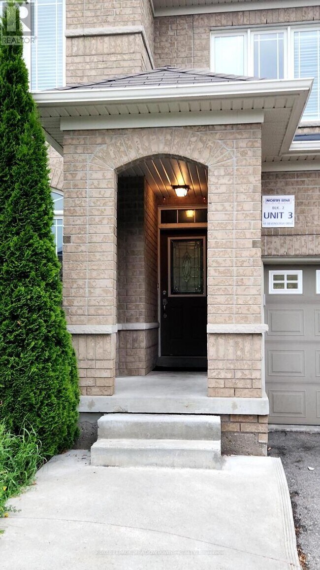 property at 43 Devonsleigh Dr