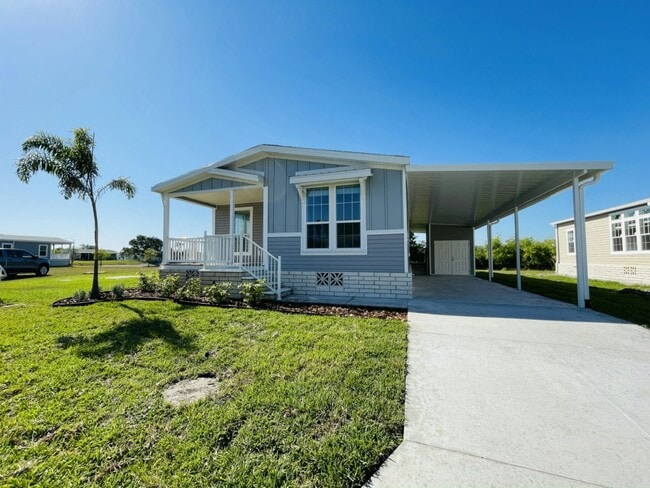 34628 Ballyhoo Dr in Zephyrhills, FL - Building Photo - Building Photo