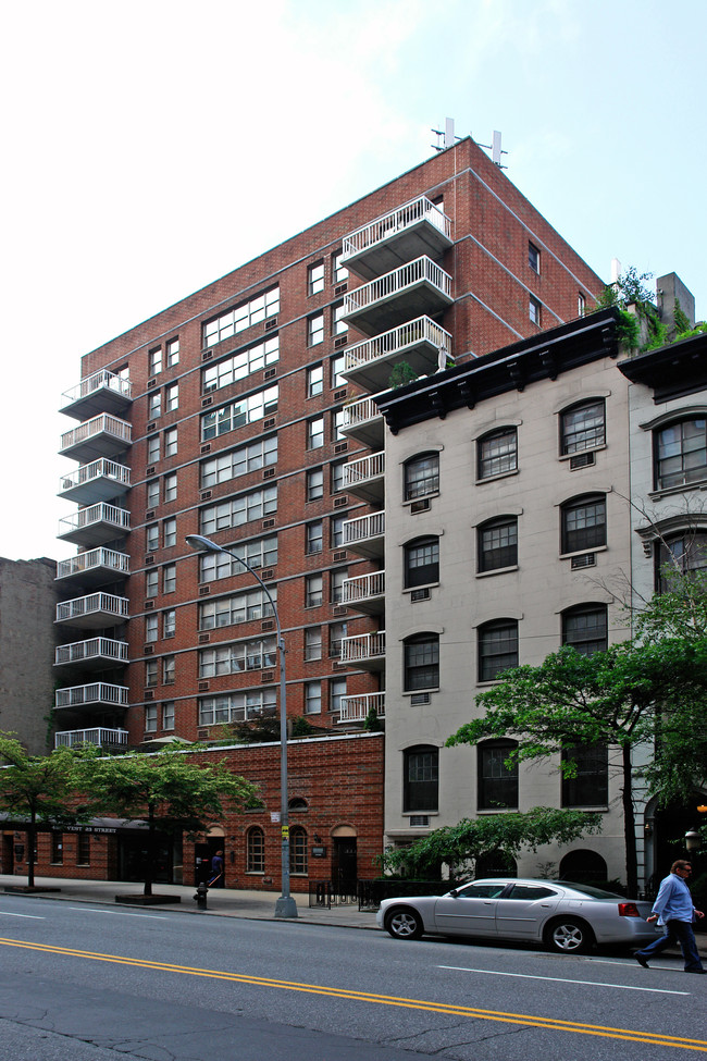 420 W 23rd St in New York, NY - Building Photo - Building Photo