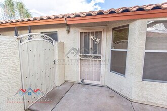 3320 W Golden Ln in Chandler, AZ - Building Photo - Building Photo