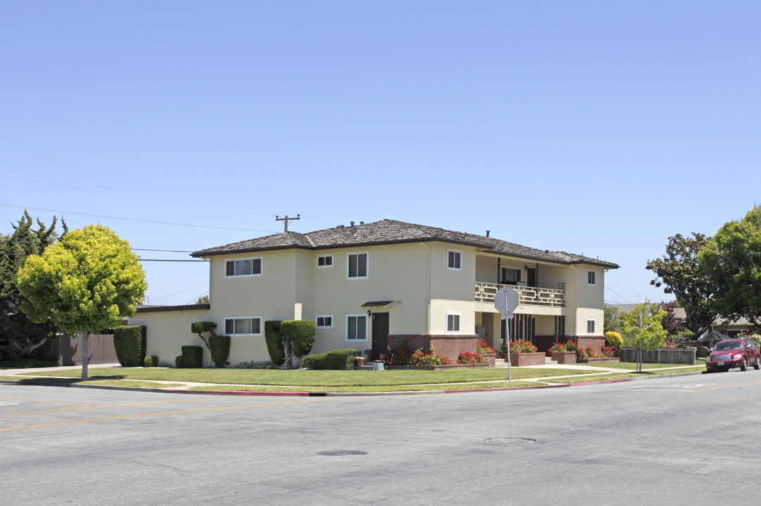 796 W Acacia St in Salinas, CA - Building Photo