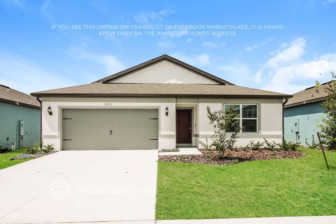 4014 Obsidian Dr in Spring Hill, FL - Building Photo
