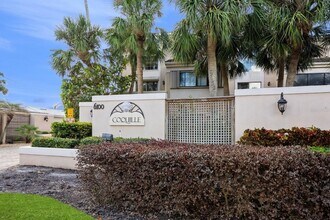 1195 Coquille St, Unit 309 in Sarasota, FL - Building Photo - Building Photo