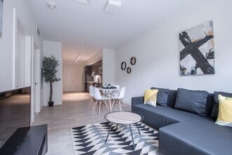 900 Beacon St in Boston, MA - Building Photo - Building Photo