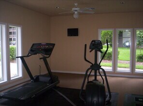 6519 W Newberry Rd in Gainesville, FL - Building Photo - Building Photo