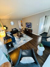 6431 S Kenneth Ave in Chicago, IL - Building Photo - Building Photo