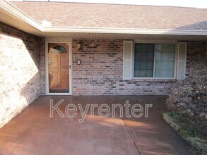 857 Spinnaker Rd in Knoxville, TN - Building Photo - Building Photo