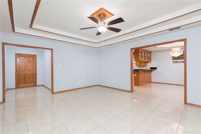 1810 Post Oaks Rd in Edinburg, TX - Building Photo - Building Photo
