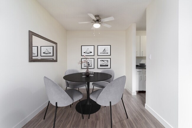 Marlborough Manor in Edmonton, AB - Building Photo - Building Photo