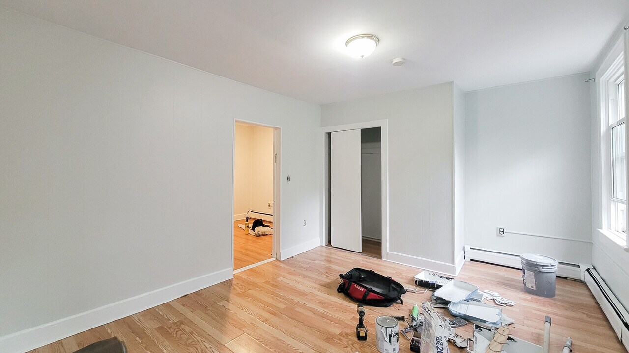 298 Newark Ave in Jersey City, NJ - Building Photo