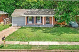 3400 Hallbrook St in Memphis, TN - Building Photo