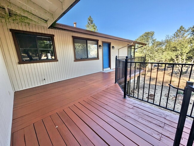 16481 Tony Ct in Grass Valley, CA - Building Photo - Building Photo