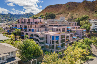 Dowsett Point in Honolulu, HI - Foto de edificio - Building Photo