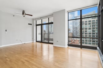 1322 S Prairie Ave in Chicago, IL - Building Photo - Building Photo