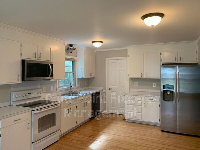 1130 Cheddington Dr in Charlotte, NC - Building Photo - Building Photo