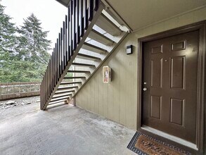 5026 S 58th St in Tacoma, WA - Foto de edificio - Building Photo