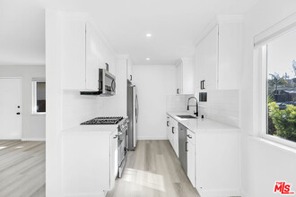 1817 16th St in Santa Monica, CA - Building Photo - Building Photo