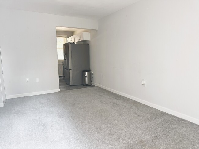 2252 Reuben St in Virginia Beach, VA - Building Photo - Building Photo