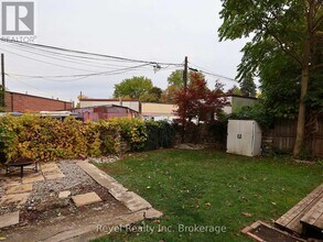 22 St Leger St in Kitchener, ON - Building Photo - Building Photo
