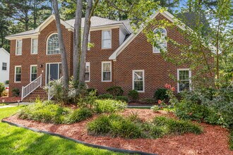 951 Forest Lakes Cir in Chesapeake, VA - Building Photo - Building Photo