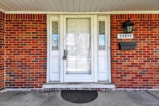33815 Orban Dr in Sterling Heights, MI - Building Photo - Building Photo