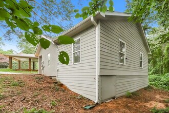 730 Parker St in Villa Rica, GA - Building Photo - Building Photo