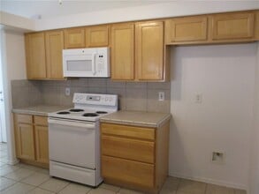 3870 Coyote Ct in Bullhead City, AZ - Building Photo - Building Photo