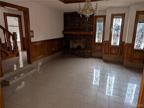 10 S 20th Ave in Edinburg, TX - Building Photo - Building Photo