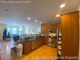 40 Prince St, Unit A in Cambridge, MA - Building Photo