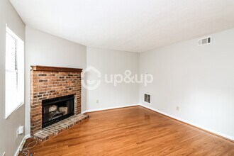 1425 Springleaf Cir SE in Smyrna, GA - Building Photo - Building Photo