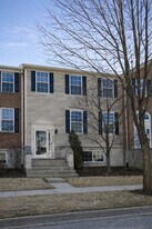 212 Willow Blvd in Willow Springs, IL - Building Photo