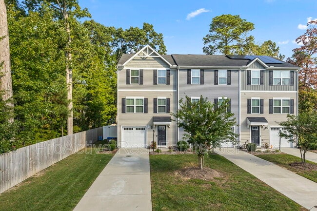 property at 95 Manilla Cir
