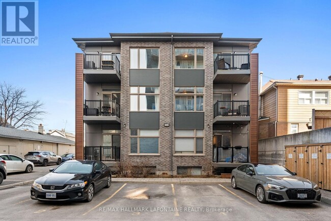 190-190 Forward Ave