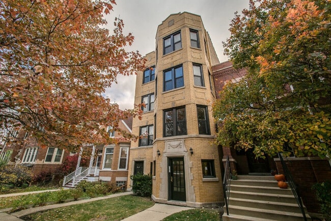 property at 2735 N Francisco Ave