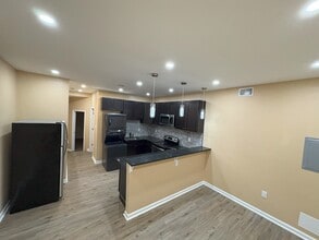 2214 N Delhi St, Unit # 2 in Philadelphia, PA - Foto de edificio - Building Photo