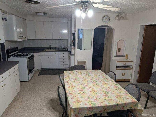 967 Briggs Hwy in Ellenville, NY - Building Photo - Building Photo