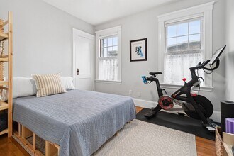 93 Walnut St in Brookline, MA - Foto de edificio - Building Photo