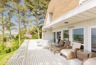 34 Hawthorne Rd in Southampton, NY - Building Photo - Building Photo