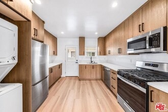 1258 Mariposa St in Glendale, CA - Building Photo - Building Photo