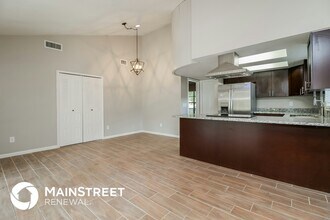 3651 Coppertree Cir in Brandon, FL - Building Photo - Building Photo