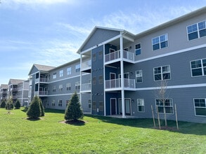 Mona Shores Flats in Norton Shores, MI - Foto de edificio - Building Photo