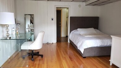 924 Beacon St in Boston, MA - Building Photo - Building Photo