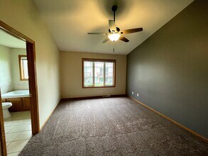1051 Tamarack Way, Unit 1051 Tamarack Way in Verona, WI - Foto de edificio - Building Photo
