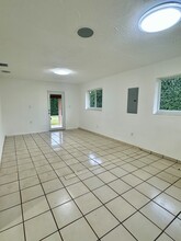 3146 SW 65th Ave in Miami, FL - Building Photo - Building Photo