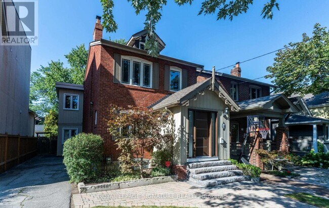 174 Woburn Ave in Toronto, ON - Building Photo - Building Photo