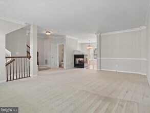 42282 Terrazzo Terrace in Aldie, VA - Building Photo - Building Photo